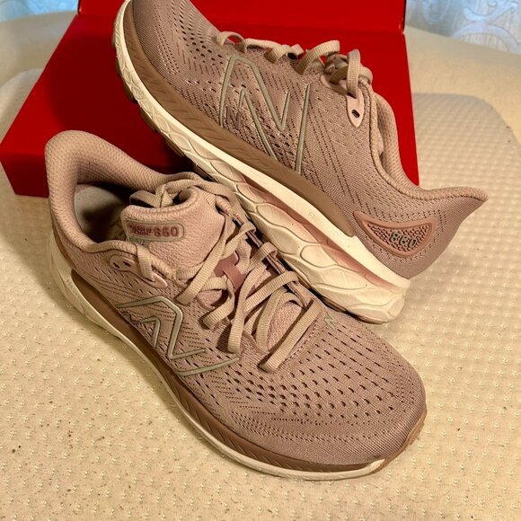 NEW BALACE Women's B Narrow Sz 8.5 in Earth Shadow / Fresh Foam X860 - Picture 2 of 8